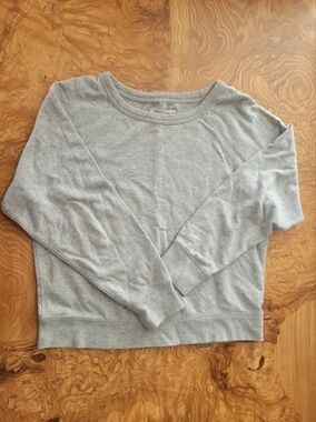 Everlane Gray Women's Crewneck Sweatshirt